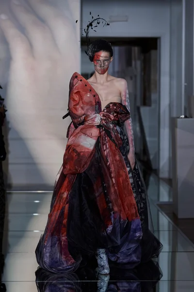 Look 23